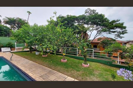 7_photo/94cfaa1bd1.9f441d782ce8d5b6-ATLAS-769b7b1b-71bc-475c-8de4-da6fa2cdd479.jpg de casa de condomínio à venda com 3 quartos, 370m² em Parque Dom Henrique, Cotia