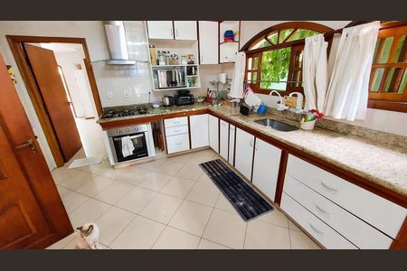 3_photo/94cfaa1bd1.9f441d782ce8d5b6-ATLAS-e4b3548f-01ce-4552-9cbb-7b7150d2ca2f.jpg de casa de condomínio à venda com 3 quartos, 370m² em Parque Dom Henrique, Cotia