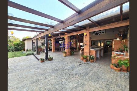 20_photo/94cfaa1d83.0ed93356e1043641-ATLAS-4470f71c-a434-43fa-bd7a-97f7724ac2f4.jpg de casa de condomínio à venda com 4 quartos, 450m² em Parque Dom Henrique, Cotia