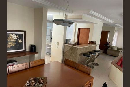 6_photo/94cfaa1dcb.e8818d4a5c5dde9d-ATLAS-02068718-860e-4d8a-8a9d-fc96721f27ef.jpg de casa à venda com 4 quartos, 600m² em Parque Dom Henrique, Cotia