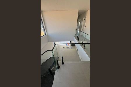 5_photo/94cfaa1f47.1168d7f35de77434-ATLAS-2359ecff-83c6-4087-ab05-ffb1b60fe9e7.jpg de casa à venda com 3 quartos, 250m² em Parque Dom Henrique, Cotia