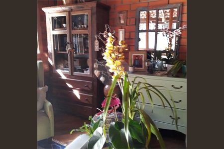 4_photo/94cfaa2b85.e1489b31bea9b081-ATLAS-13906689-a1d9-4ae8-a1d3-1de9ecd5d1e3.jpg de casa à venda com 3 quartos, 450m² em Condomínio Meu Recanto, Embu das Artes