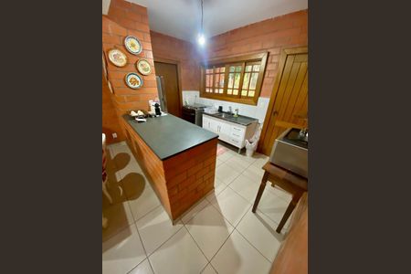 18_photo/94cfaa2b93.4dd7d17537f926b6-ATLAS-b0787835-4ddb-4375-a76b-e854ffd3a065.jpg de casa à venda com 5 quartos, 650m² em Condomínio Meu Recanto, Embu das Artes