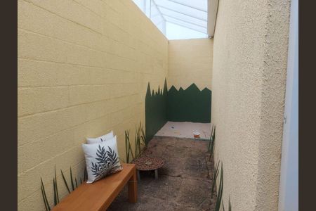 9_photo/94cfaa3da9.b1ff8ee6d12cfd64-ATLAS-58e1319f-e760-4c0c-829e-ba1e9710f0ac.jpg de casa à venda com 2 quartos, 48m² em Parque Dom Henrique, Cotia