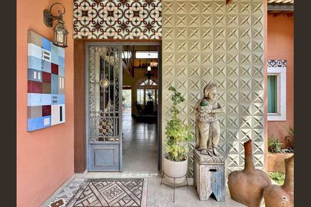 11_photo/94cfaa42a3.ceff8192393c33de-ATLAS-797ac20b-91db-4e8f-ac19-a0d45b2fce94.jpg de casa de condomínio à venda com 4 quartos, 355m² em Paisagem Renoir, Cotia