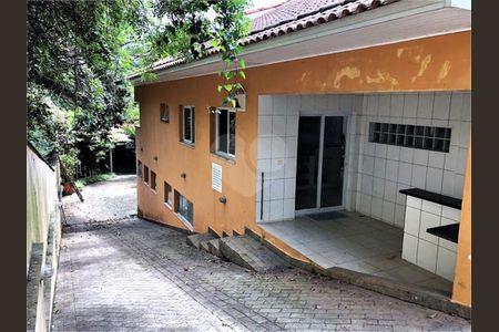 10_photo/94cfaa4351.e1489b31bea9b081-ATLAS-521700ad-2f06-431f-b074-a7cfe60d1d07.jpg de casa à venda com 4 quartos, 431m² em Paisagem Renoir, Cotia