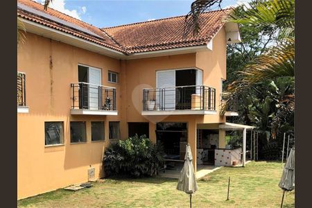 8_photo/94cfaa4351.e1489b31bea9b081-ATLAS-6b7a1f0f-861e-4d11-8bcb-1f4ce6f4bea4.jpg de casa à venda com 4 quartos, 431m² em Paisagem Renoir, Cotia