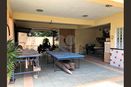 20_photo/94cfaa4351.e1489b31bea9b081-ATLAS-6d9a87fb-d3c5-485a-ab11-31e372dbd4b3.jpg de casa à venda com 4 quartos, 431m² em Paisagem Renoir, Cotia