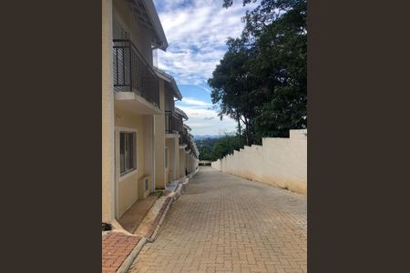 4_photo/94cfaa442b.db829c6054abc860-ATLAS-765b7e2f-df92-42f2-9451-4eaceedf5be5.jpg de casa à venda com 2 quartos, 70m² em Jardim Ipes, Cotia