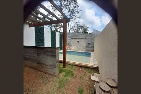 2_photo/94cfaa442b.db829c6054abc860-ATLAS-bd1d929b-0fc8-42fd-9b8f-20a97bcce74a.jpg de casa à venda com 2 quartos, 70m² em Jardim Ipes, Cotia
