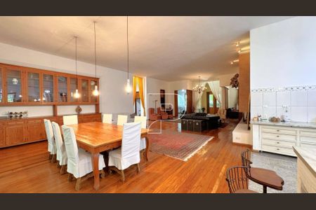 6_photo/94cfaa44ff.72c99cad9401b729-ATLAS-4905f87b-cba6-4370-9b94-2425feee944a.jpg de casa à venda com 3 quartos, 600m² em Jardim Ipes, Cotia