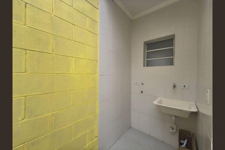 4_photo/94cfaa459d.bf9ec29034c3b782-ATLAS-4f33ee35-8946-46f1-83f2-28c1a2da332a.jpg de casa à venda com 2 quartos, 48m² em Rio Cotia, Cotia