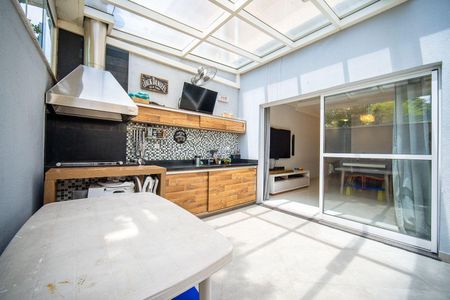 12_photo/94cfaa49e9.22d99d281daac78a-ATLAS-b83cca33-005f-4a1d-8c2c-5fca83cd0124.jpg de casa de condomínio à venda com 3 quartos, 150m² em Capuava, Embu das Artes