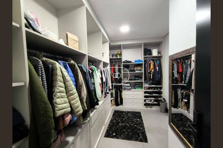 26_photo/94cfaa55d3.8a706a3c1c8a5b40-ATLAS-0cbbfe5e-93ec-45e3-844d-36c822112079.jpg de casa à venda com 4 quartos, 410m² em Mundo Real, Embu das Artes