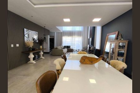 21_photo/94cfaa55d3.8a706a3c1c8a5b40-ATLAS-f26bd460-3a7b-4bd1-b990-e5bd14d8a2a8.jpg de casa à venda com 4 quartos, 410m² em Mundo Real, Embu das Artes