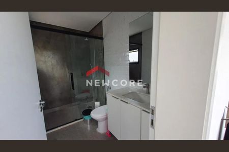 34_photo/94cfaa569f.821bca6a381fcd78-ATLAS-700fedc2-1e55-4ae1-bfc2-67711500cbfa.jpg de casa de condomínio à venda com 4 quartos, 390m² em Mundo Real, Embu das Artes