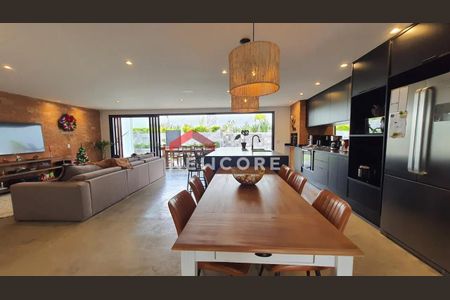 14_photo/94cfaa569f.821bca6a381fcd78-ATLAS-b9e0c8d7-99cd-4d52-95a9-ec2e45bcfacd.jpg de casa de condomínio à venda com 4 quartos, 390m² em Mundo Real, Embu das Artes