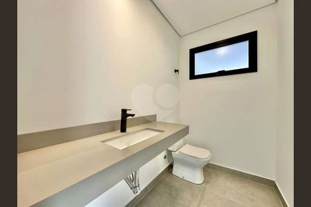17_photo/94cfaa56a1.ae3d86bef28e162d-ATLAS-52ffd12f-8832-4883-a444-559d7228d42c.jpg de casa de condomínio à venda com 3 quartos, 303m² em Mundo Real, Embu das Artes