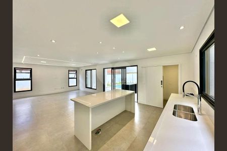 11_photo/94cfaa56a1.ae3d86bef28e162d-ATLAS-7e4fa94c-e8e8-48f5-bc5c-9b686cf5bd26.jpg de casa de condomínio à venda com 3 quartos, 303m² em Mundo Real, Embu das Artes