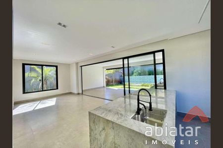 49_photo/94cfaa56c7.6ba4ef9df26df2e3-ATLAS-d3df2823-2f6d-4d65-b369-e093e4e6fd82.jpg de casa de condomínio à venda com 4 quartos, 394m² em Mundo Real, Embu das Artes