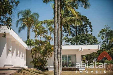 11_photo/94cfaa56c7.6ba4ef9df26df2e3-ATLAS-f72ce5af-4d69-4046-9ffc-d579d8f46618.jpg de casa de condomínio à venda com 4 quartos, 394m² em Mundo Real, Embu das Artes