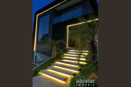 10_photo/94cfaa56c7.6ba4ef9df26df2e3-ATLAS-fa58f131-0386-464c-b8cd-331d94b13020.jpg de casa de condomínio à venda com 4 quartos, 394m² em Mundo Real, Embu das Artes