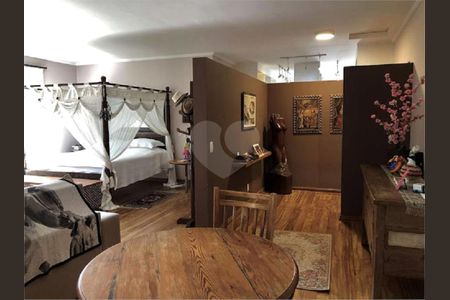 4_photo/94cfaa577b.437e93a170927d21-ATLAS-396d0c08-79a8-4fe4-9fa5-4d25bf4de16e.jpg de casa de condomínio à venda com 4 quartos, 585m² em Rio Cotia, Embu das Artes