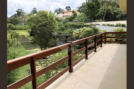 3_photo/94cfaa577b.437e93a170927d21-ATLAS-6baa24ee-af2f-4314-a5e2-bd7d4e9984a3.jpg de casa de condomínio à venda com 4 quartos, 585m² em Rio Cotia, Embu das Artes