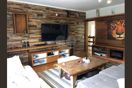 9_photo/94cfaa577b.437e93a170927d21-ATLAS-bd12489a-5d89-44ca-a73a-ab17e5d02e6d.jpg de casa de condomínio à venda com 4 quartos, 585m² em Rio Cotia, Embu das Artes