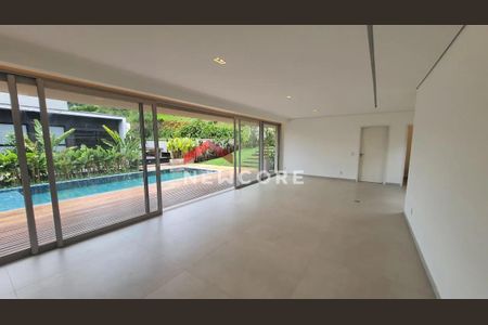 4_photo/94cfaa588b.8a734c1c2a3b006e-ATLAS-fd7cb16a-c902-49de-a8bf-0a37a32d7131.jpg de casa de condomínio à venda com 4 quartos, 347m² em Rio Cotia, Cotia