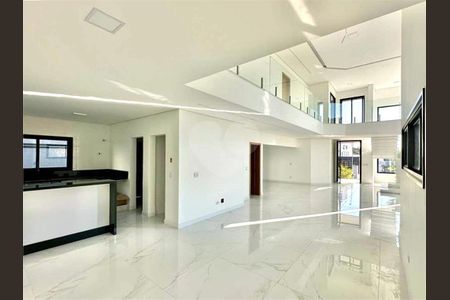 9_photo/94cfaa58e5.b9b7162baa560680-ATLAS-0ef5e3f8-acd4-4877-8ae8-ce3d8b388f0e.jpg de casa de condomínio à venda com 3 quartos, 374m² em Rio Cotia, Cotia