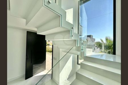 19_photo/94cfaa58e5.b9b7162baa560680-ATLAS-62ca93ce-480f-4be1-b2a3-e9cc08ae2cca.jpg de casa de condomínio à venda com 3 quartos, 374m² em Rio Cotia, Cotia