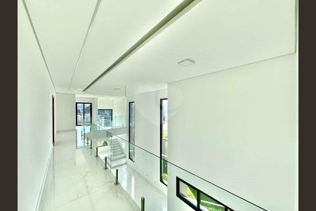 47_photo/94cfaa58e5.b9b7162baa560680-ATLAS-75c252ff-aee8-4e82-b2a4-086036b305b8.jpg de casa de condomínio à venda com 3 quartos, 374m² em Rio Cotia, Cotia