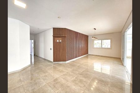 3_photo/94cfaa5981.859d3ea7f11d789b-ATLAS-289e5a5c-4f5e-481e-8e5b-089ee64a7573.jpg de casa à venda com 3 quartos, 350m² em Rio Cotia, Cotia