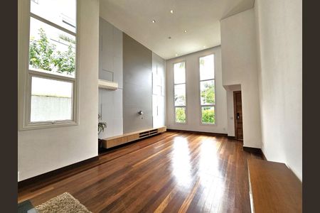 3_photo/94cfaa5981.859d3ea7f11d789b-ATLAS-56aaff7b-0aaa-4e6f-9073-567cffcdc033.jpg de casa à venda com 3 quartos, 350m² em Rio Cotia, Cotia