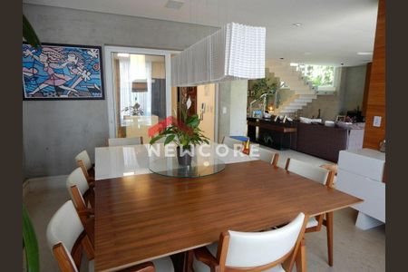 18_photo/94cfaa5983.4f01e810a805cb87-ATLAS-d5d30b65-837d-4dfa-a891-525609430a1e.jpg de casa de condomínio à venda com 4 quartos, 832m² em Rio Cotia, Cotia