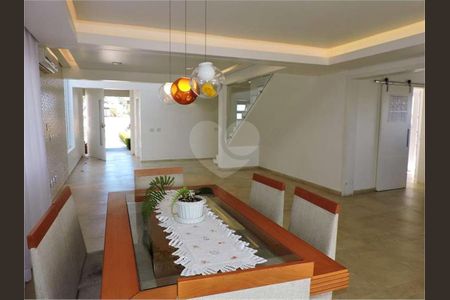 9_photo/94cfaa5983.935c805baf9a7d1f-ATLAS-66ba3cd8-73ad-419f-a9e7-6cdcac451d44.jpg de casa à venda com 4 quartos, 407m² em Rio Cotia, Cotia