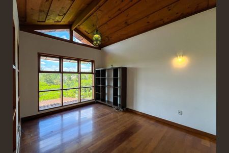 20_photo/94cfaa59c1.0473144d3f262afb-ATLAS-16a5916b-5b2c-4237-a206-1fe455e16497.jpg de casa de condomínio à venda com 4 quartos, 600m² em Rio Cotia, Embu das Artes