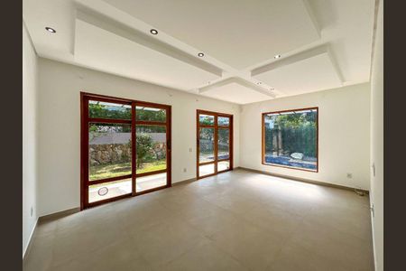 10_photo/94cfaa59c1.0473144d3f262afb-ATLAS-6cee5dee-e74a-4bd5-a2f2-4fc444f6b8a3.jpg de casa de condomínio à venda com 4 quartos, 600m² em Rio Cotia, Embu das Artes