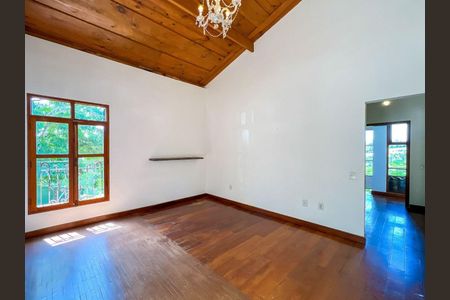 18_photo/94cfaa59c1.0473144d3f262afb-ATLAS-b59ff072-058b-47fe-8a26-4e6d07c1205b.jpg de casa de condomínio à venda com 4 quartos, 600m² em Rio Cotia, Embu das Artes