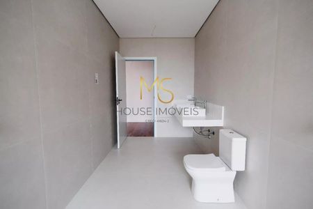 2_photo/94cfaa59c1.203ffe32249db6fb-ATLAS-dfedf181-33d4-44c9-be91-c5fecd5333ff.jpg de casa à venda com 5 quartos, 377m² em Rio Cotia, Cotia