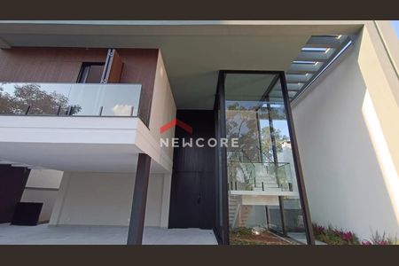 17_photo/94cfaa59c1.cdc422f0f5acc07d-ATLAS-5b76a9fb-c5da-4c9e-8487-6deec33ad239.jpg de casa de condomínio à venda com 5 quartos, 377m² em Rio Cotia, Cotia