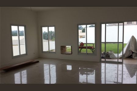 5_photo/94cfaa59c1.e1d2c46bde3eb79c-ATLAS-ba4a1f93-2a51-43ab-815b-93d3cf87bfb9.jpg de casa de condomínio à venda com 4 quartos, 400m² em Rio Cotia, Cotia