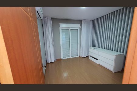 22_photo/94cfaa59d7.f5994e8b2021a887-ATLAS-2c08adf6-84f3-4eae-9b60-01df8d208aeb.jpg de casa de condomínio à venda com 4 quartos, 420m² em Rio Cotia, Embu das Artes