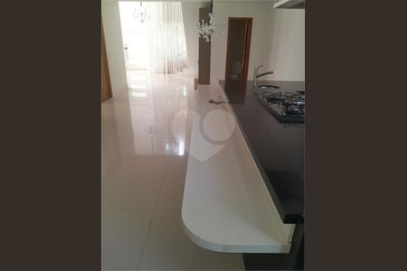 1_photo/94cfaa59d7.f5994e8b2021a887-ATLAS-47cfd4b2-aef1-4191-a2da-ad8cbfacaf3a.jpg de casa de condomínio para alugar com 4 quartos, 420m² em Rio Cotia, Embu das Artes