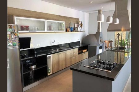 16_photo/94cfaa59ef.32a8019b0364636a-ATLAS-dd7ef6d5-5cb5-46db-a6bf-2e568a2cad85.jpg de casa à venda com 4 quartos, 525m² em Rio Cotia, Cotia