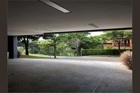 2_photo/94cfaa59ef.32a8019b0364636a-ATLAS-e61389e9-eee7-487d-9e4f-2d4061e78376.jpg de casa à venda com 4 quartos, 525m² em Rio Cotia, Cotia