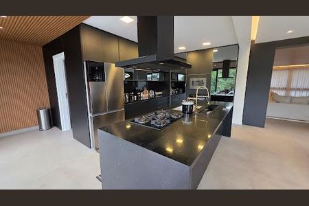 8_photo/94cfaa5a25.d064f87ba2f4a60c-ATLAS-2fa8c357-6458-4ab2-bb5a-2ffc93c8cdb8.jpg de casa de condomínio à venda com 4 quartos, 600m² em Rio Cotia, Cotia