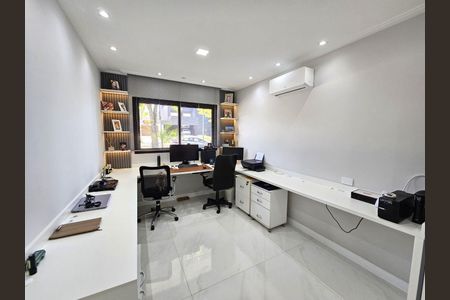 15_photo/94cfaa5a25.de7f1e39899531ac-ATLAS-77a4e646-4c9c-4e6c-b730-5181799dddd5.jpg de casa de condomínio à venda com 4 quartos, 480m² em Rio Cotia, Cotia