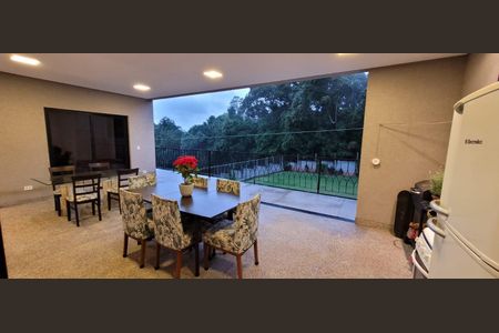 4_photo/94cfaa5a25.e17343cf5b702f60-ATLAS-950302cf-6fdc-41e5-ad84-e7627dd7eff7.jpg de casa de condomínio à venda com 3 quartos, 308m² em Rio Cotia, Cotia